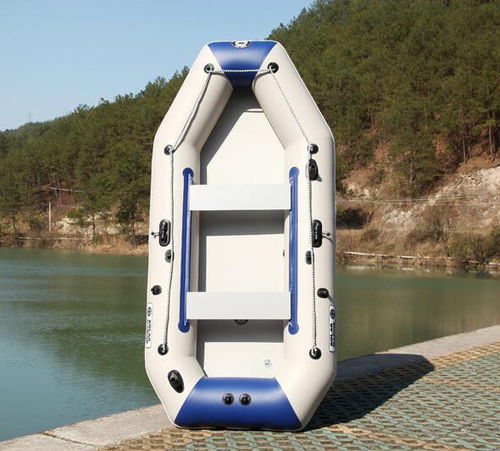 釣魚橡皮艇選購指南 從8人橡皮艇到價格解析